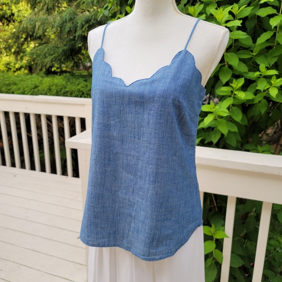 🆕️ J. Crew Chambray Blue Scalloped Cami - Picture 2 of 5